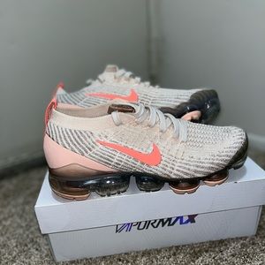Double Pink Vapor Max!!